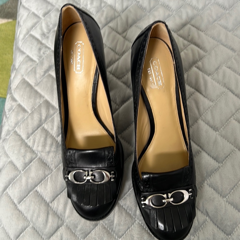 Like new Coach leather platform loafers size 9.5B.